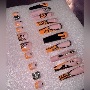 The Ultimate Halloween Baddie Set🎃💅🏻🤑💋💕